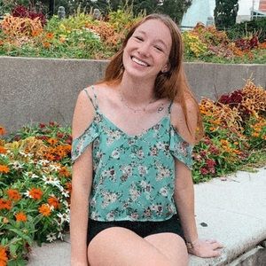 Meet your Posher, Marissa